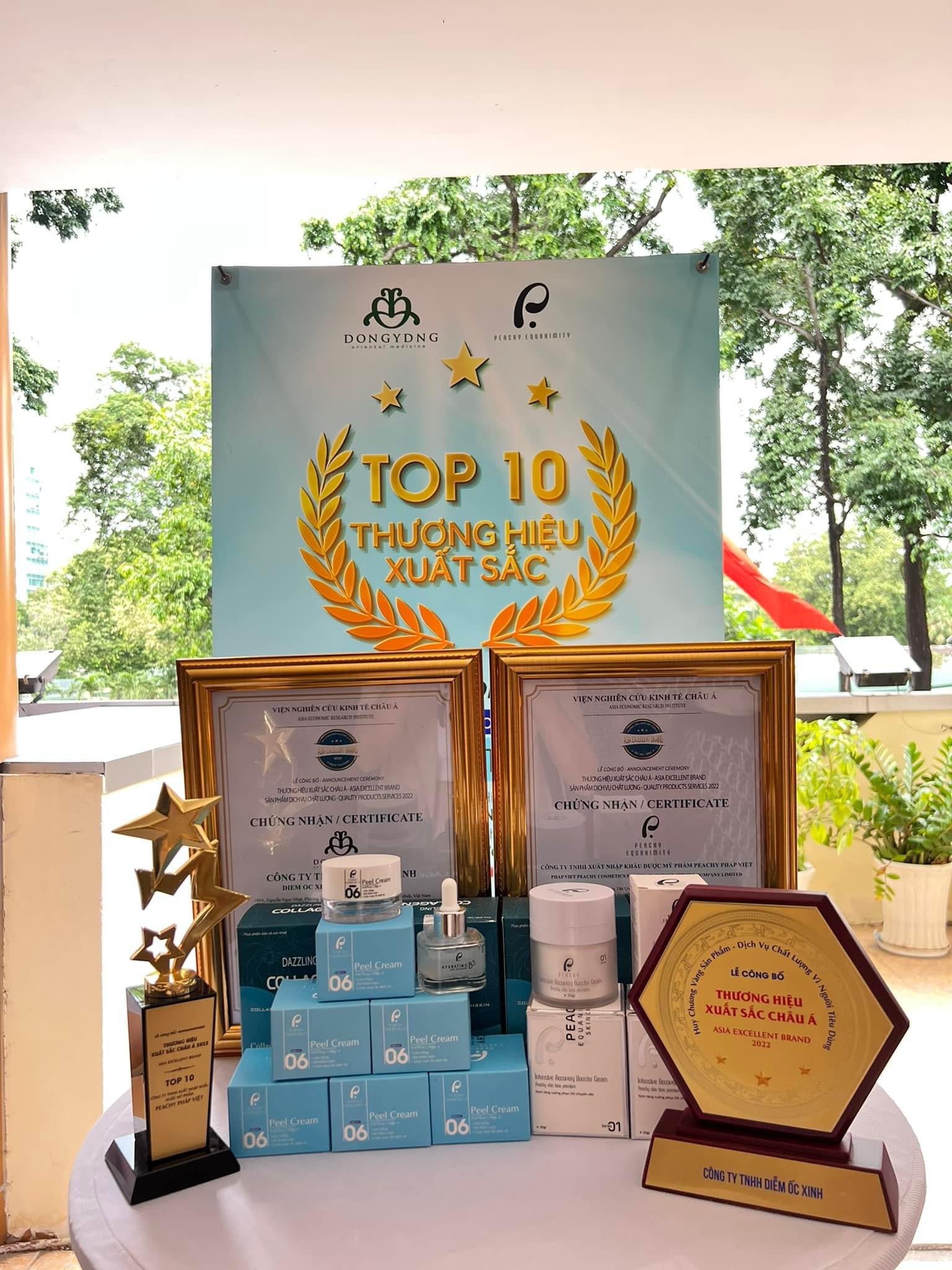 Top đầu châu Á và Top 10 sản phẩm chất lượng cao được người tiêu bình chọn